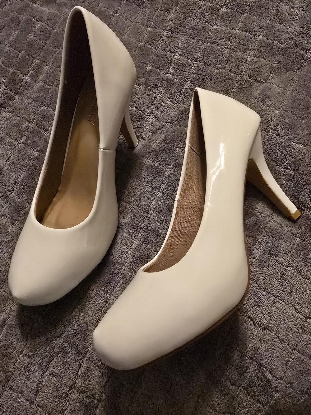 DELICACY White Heels